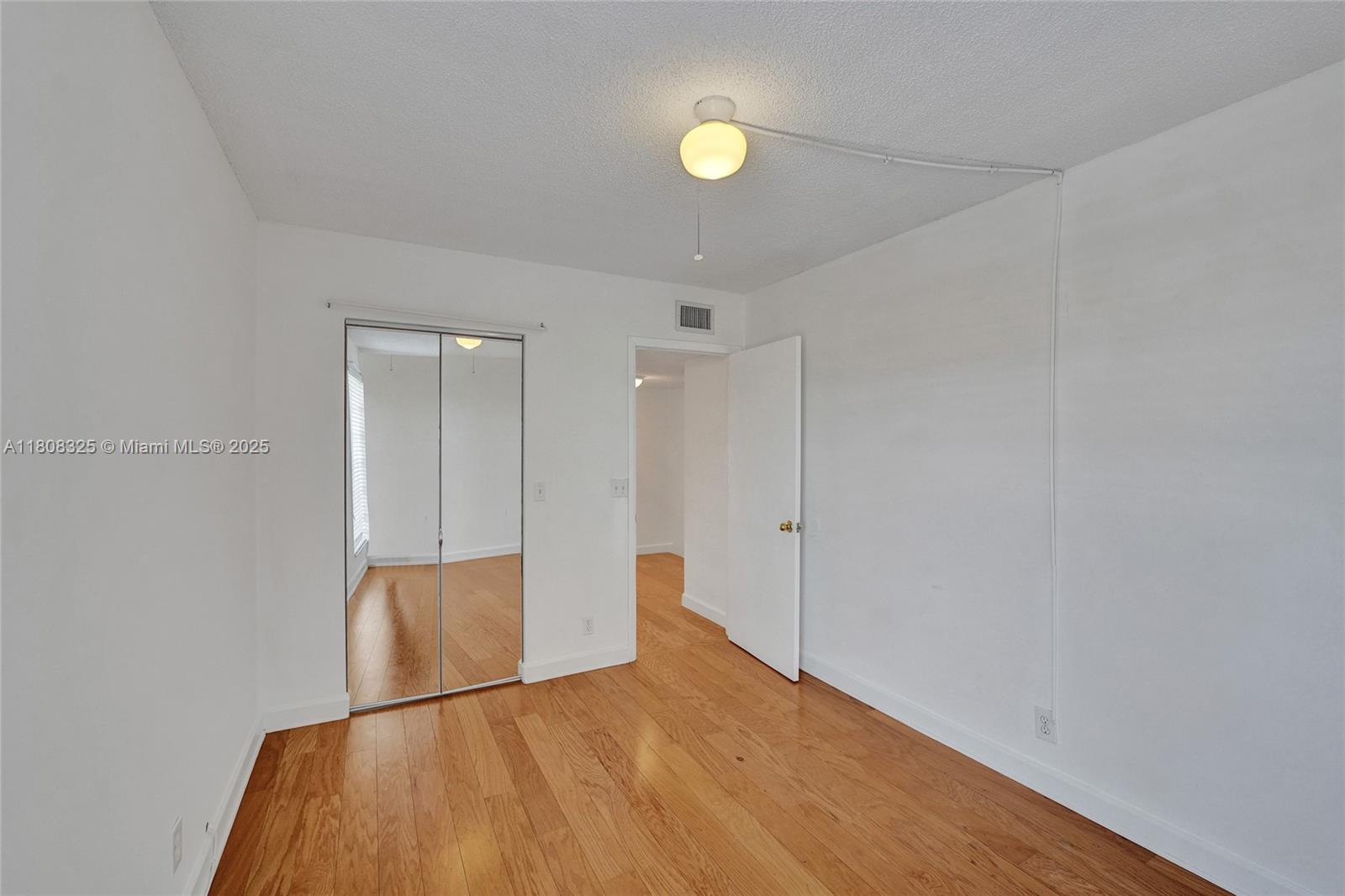 WESTVIEW CONDOMINIUM NO T - Residential