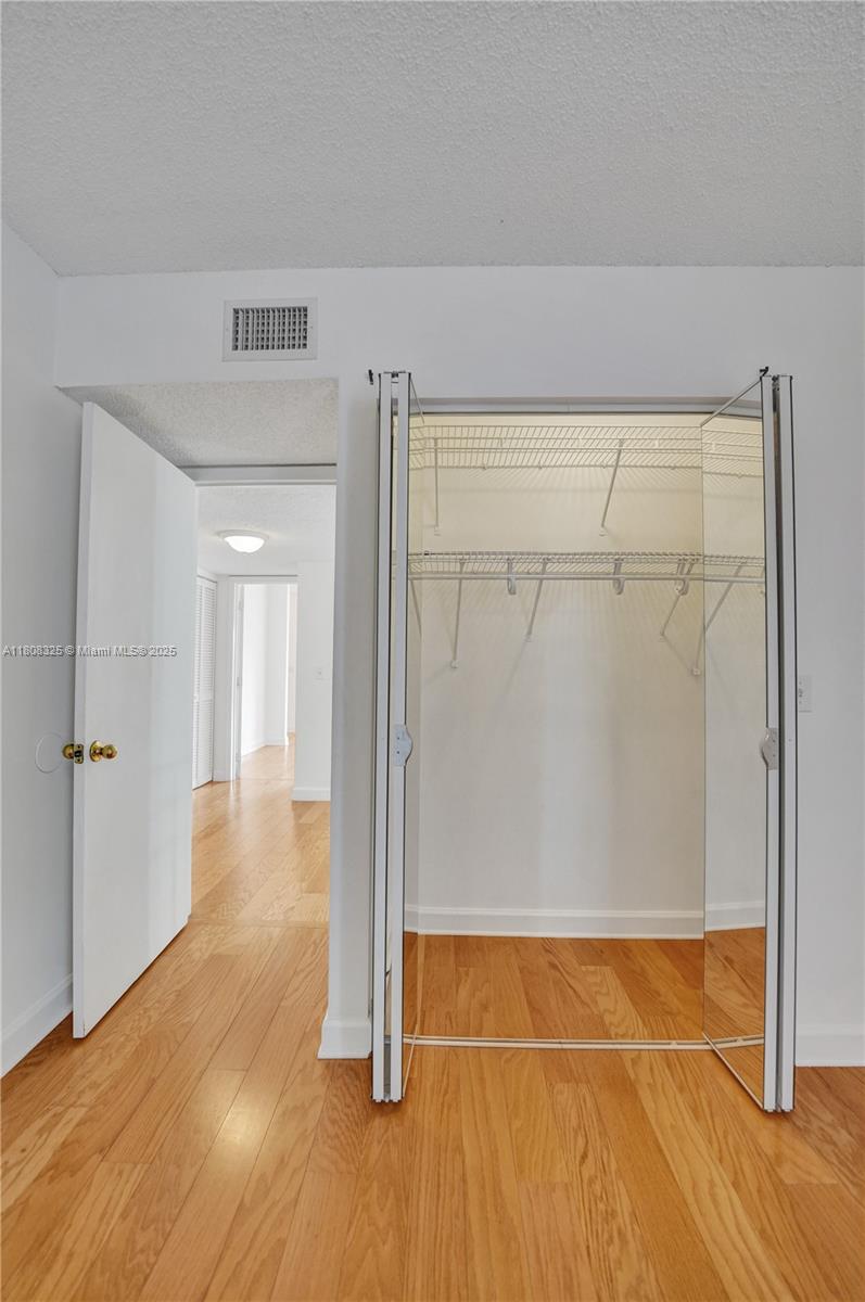 WESTVIEW CONDOMINIUM NO T - Residential