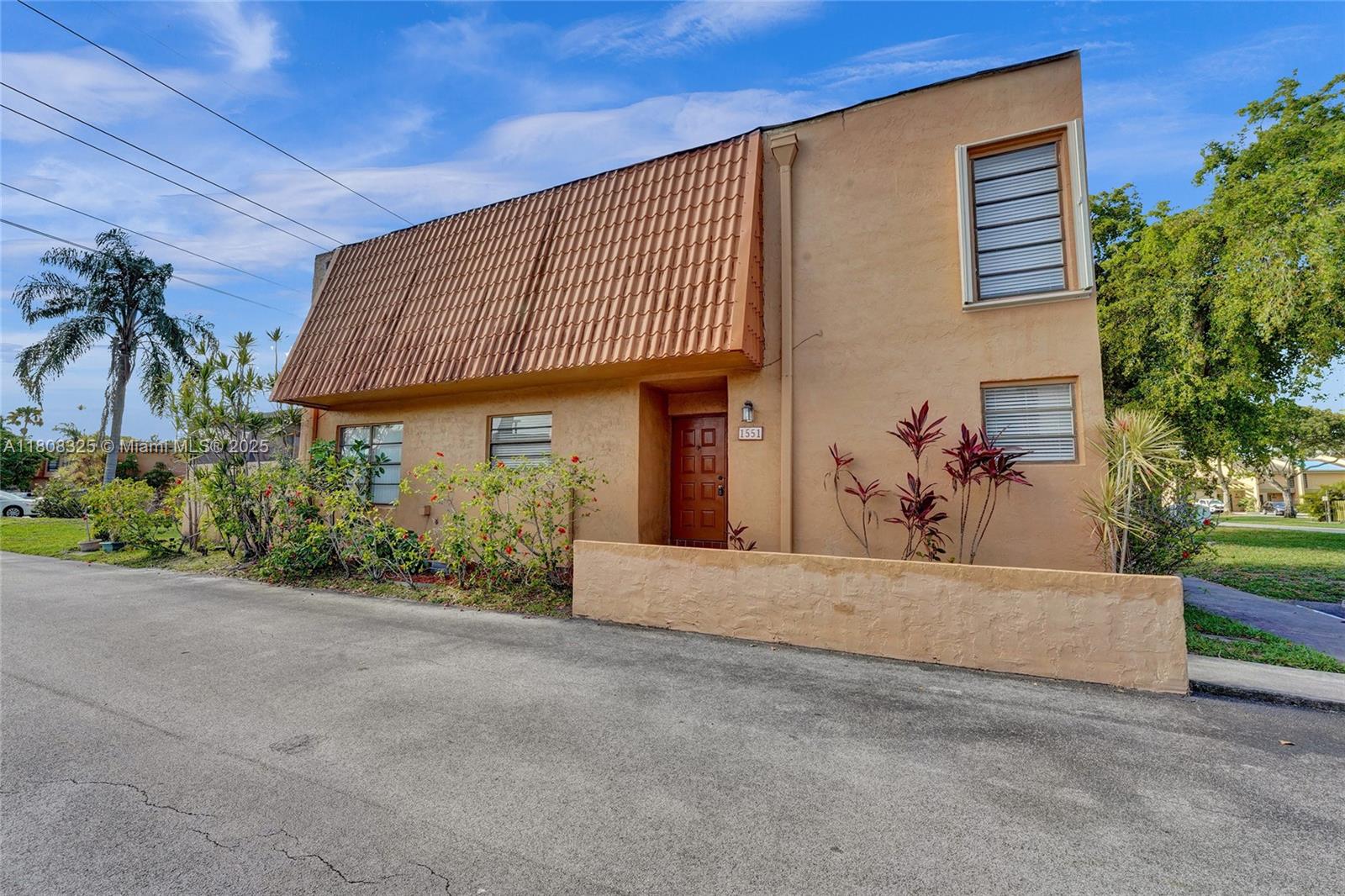 WESTVIEW CONDOMINIUM NO T - Residential