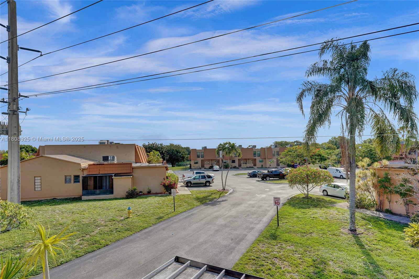 WESTVIEW CONDOMINIUM NO T - Residential