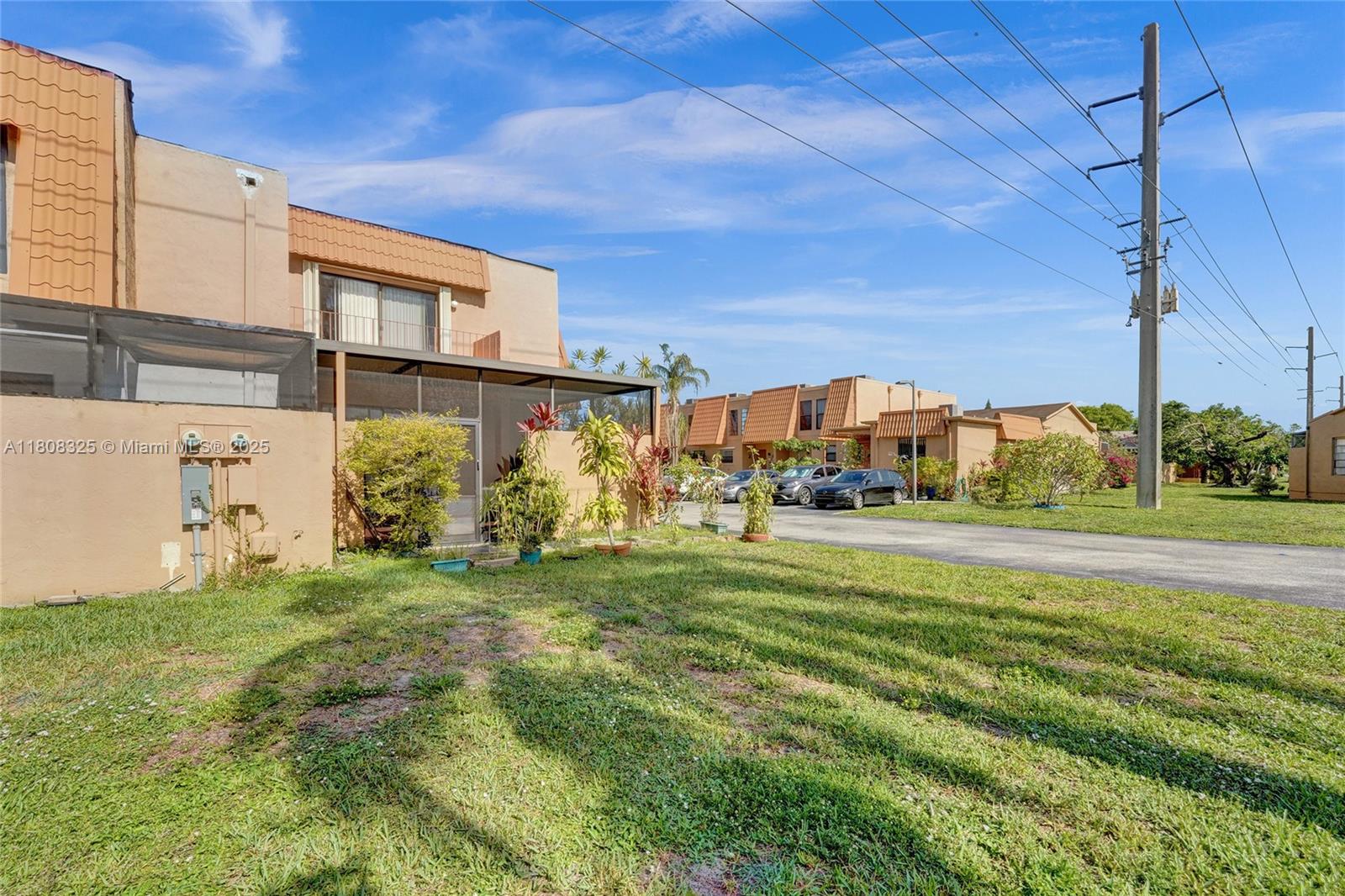 WESTVIEW CONDOMINIUM NO T - Residential