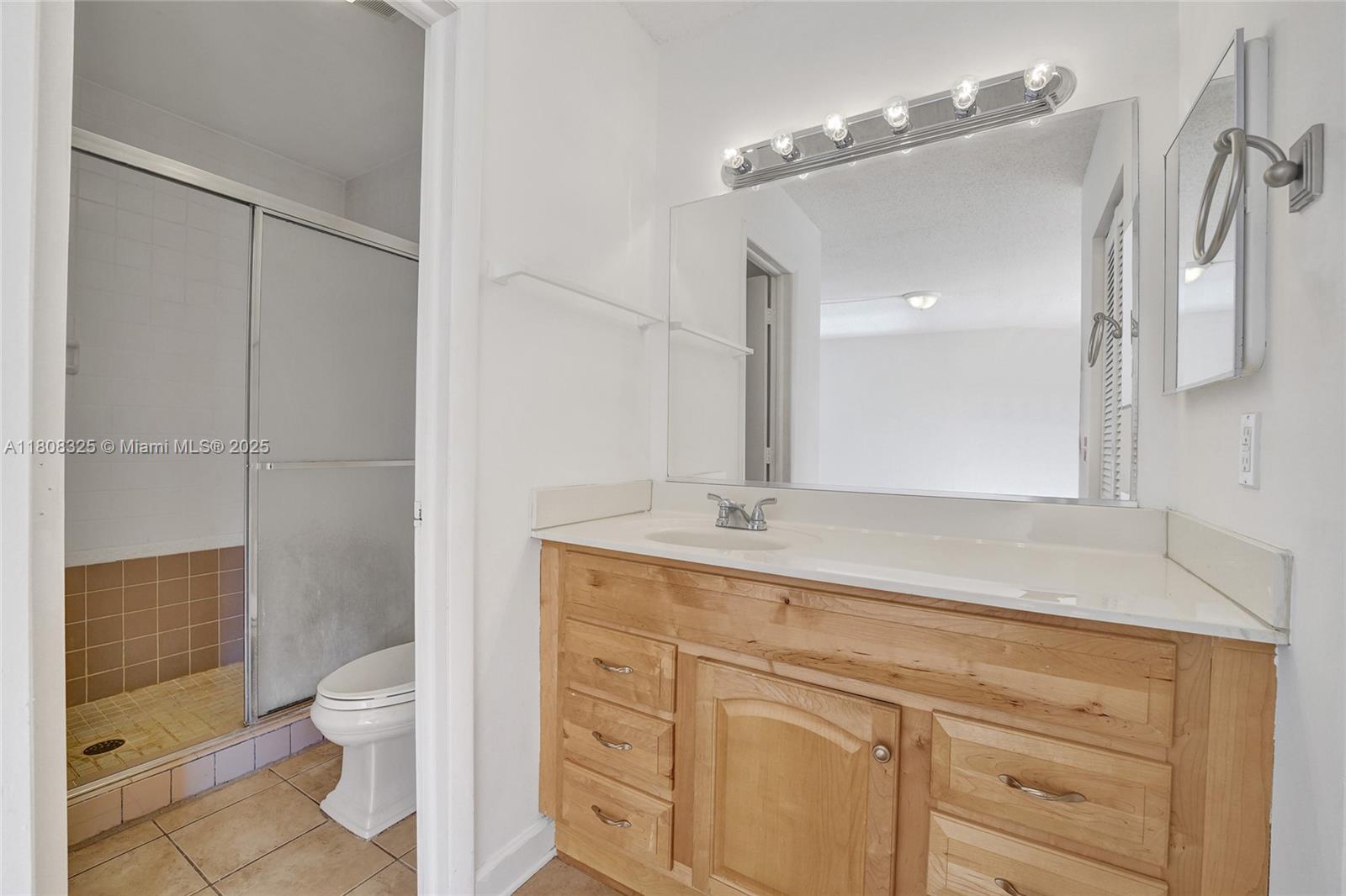 WESTVIEW CONDOMINIUM NO T - Residential