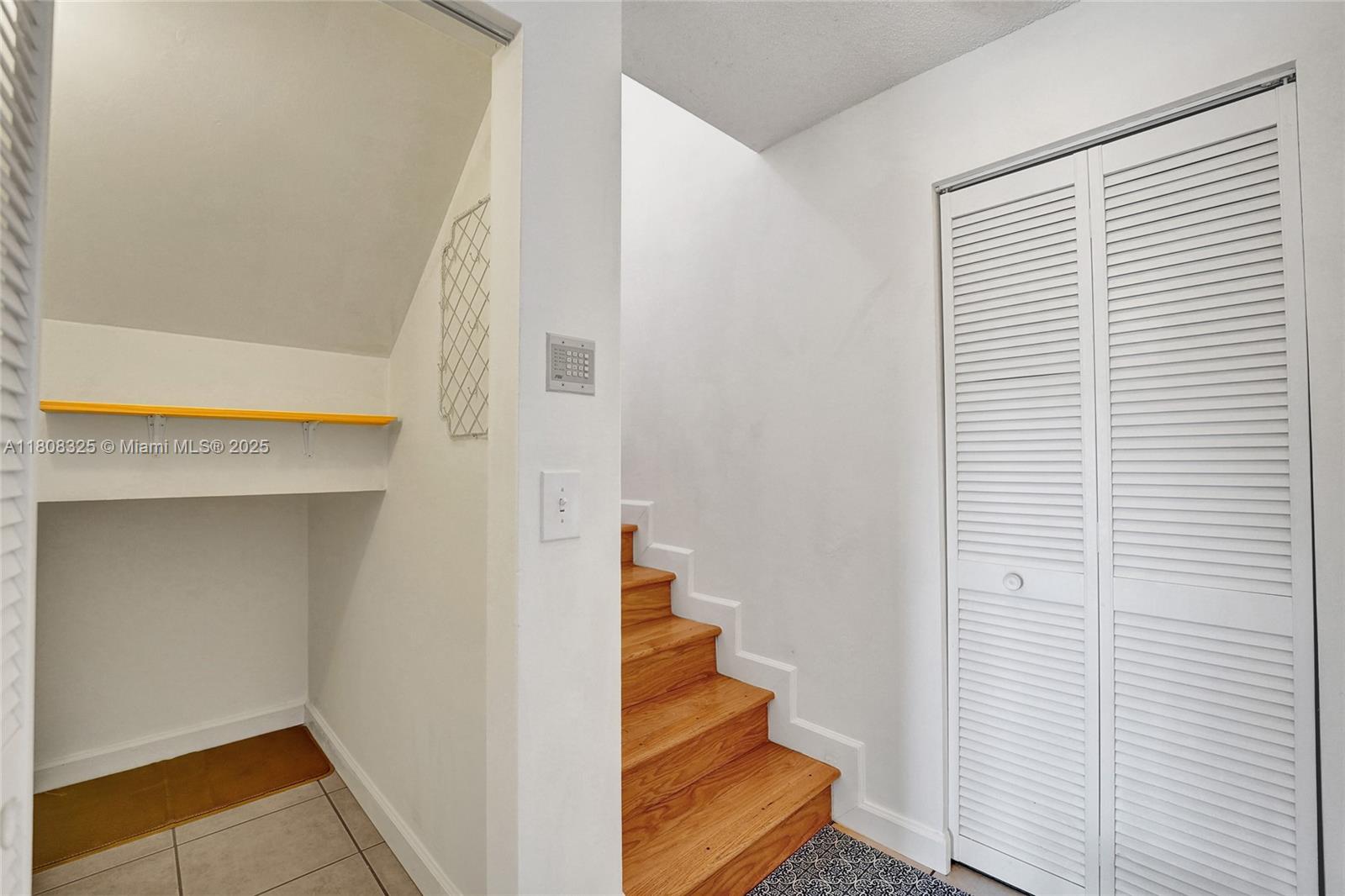 WESTVIEW CONDOMINIUM NO T - Residential