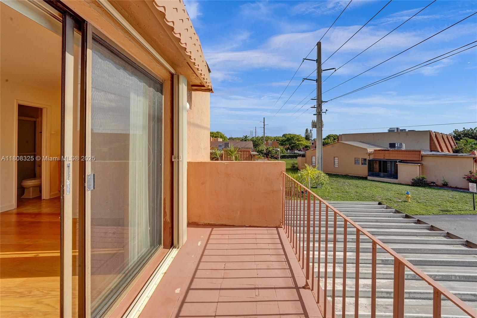 WESTVIEW CONDOMINIUM NO T - Residential