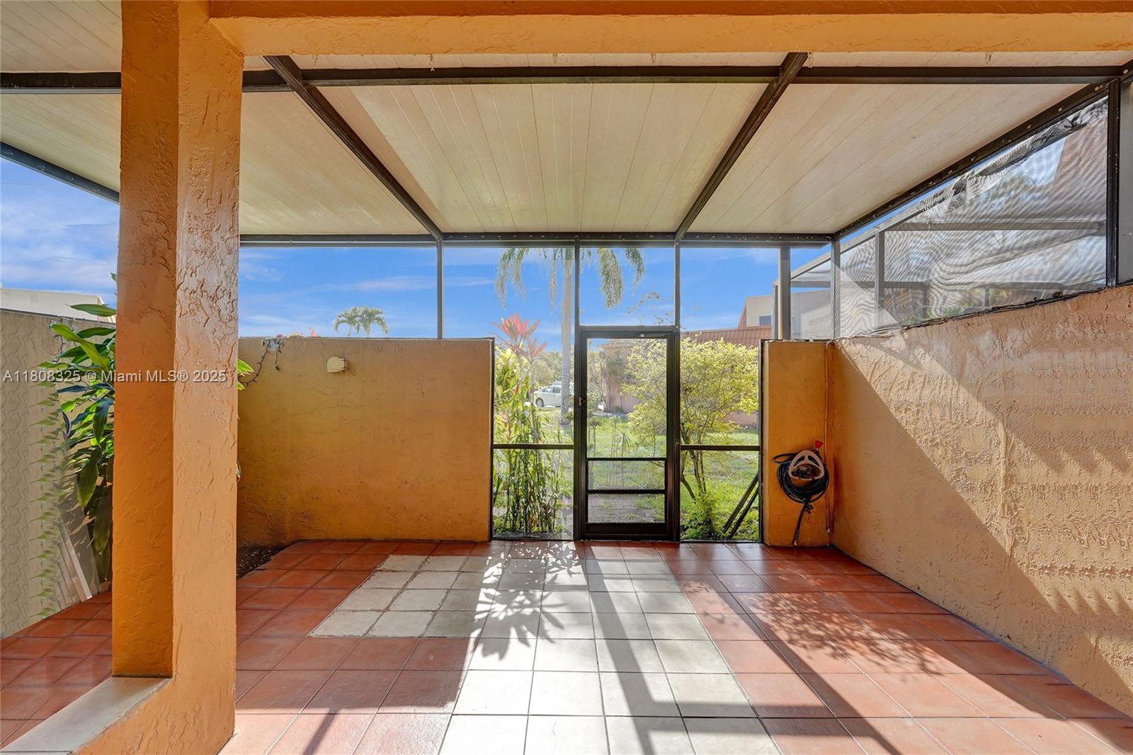 WESTVIEW CONDOMINIUM NO T - Residential