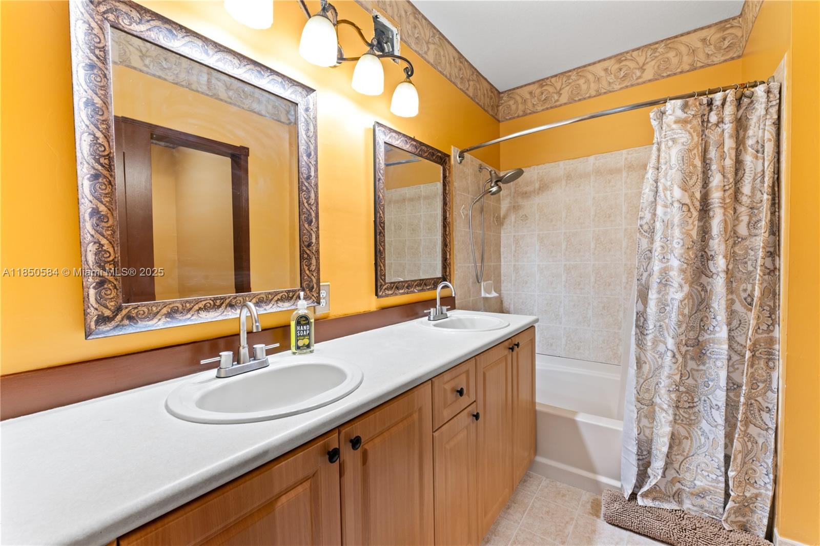 GRAND LAKES PHASE I - Residential