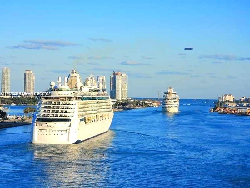 NINE AT MARY BRICKELL VIL - Residential