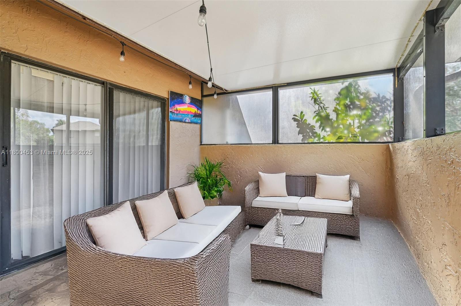 2323 NW 37th Ave