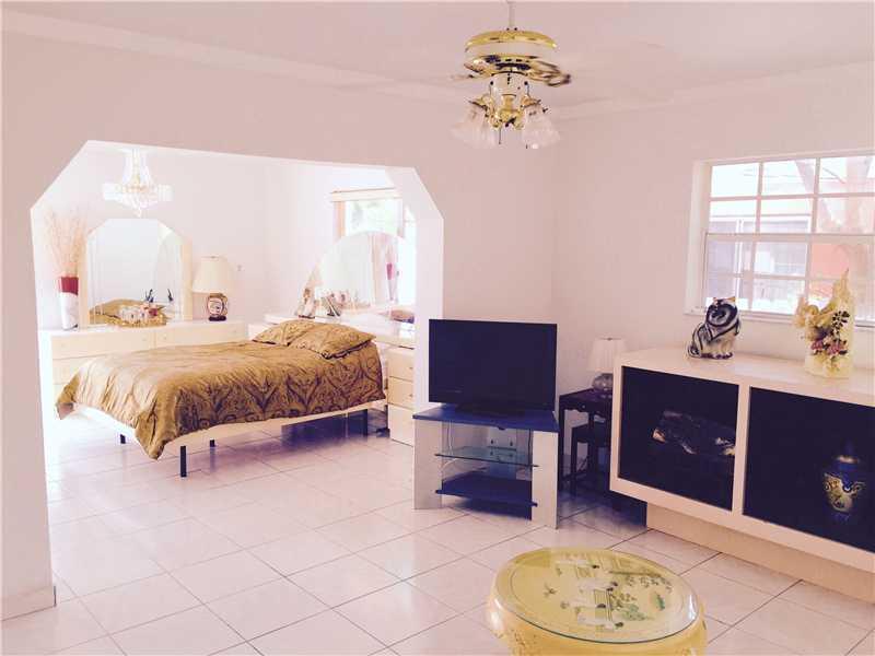 TREASURE ISLAND - Residential