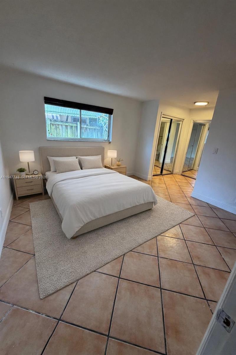 FLAMINGO MANORS - Residential