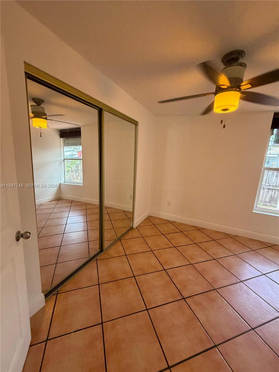 FLAMINGO MANORS - Residential