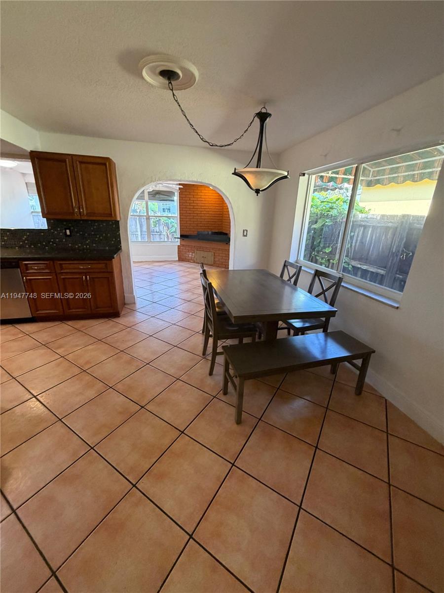 FLAMINGO MANORS - Residential