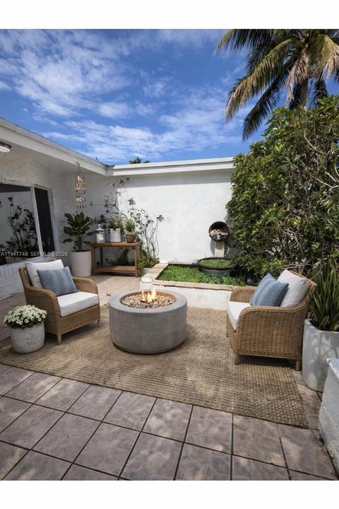 2104 N 14th Ct Hollywood FL 33020