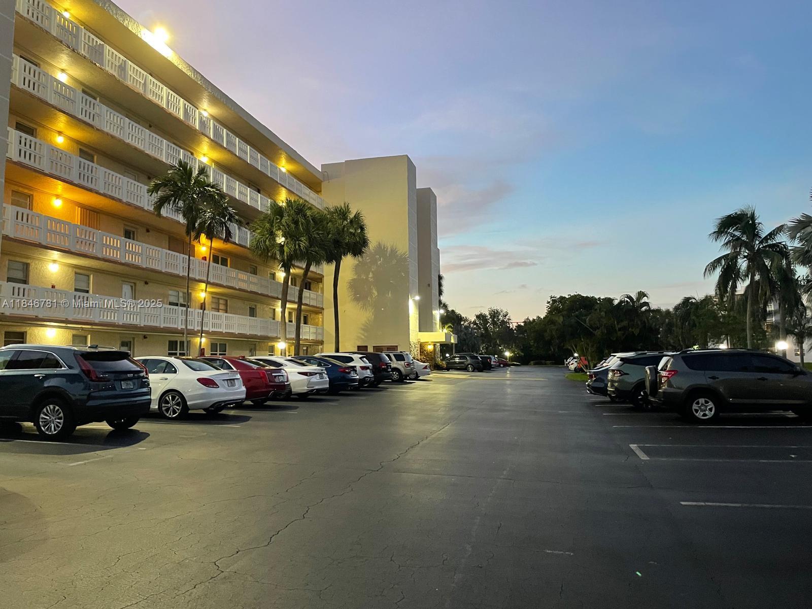 MEADOWBROOK LAKES VIEW CO - Residential