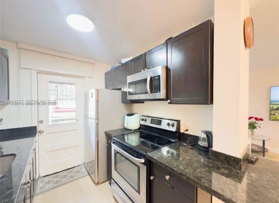 TROPICS CONDO - Residential Lease