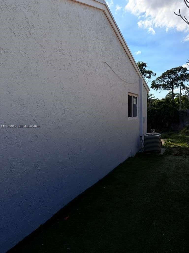 PALM BEACH VILLAS II - Residential