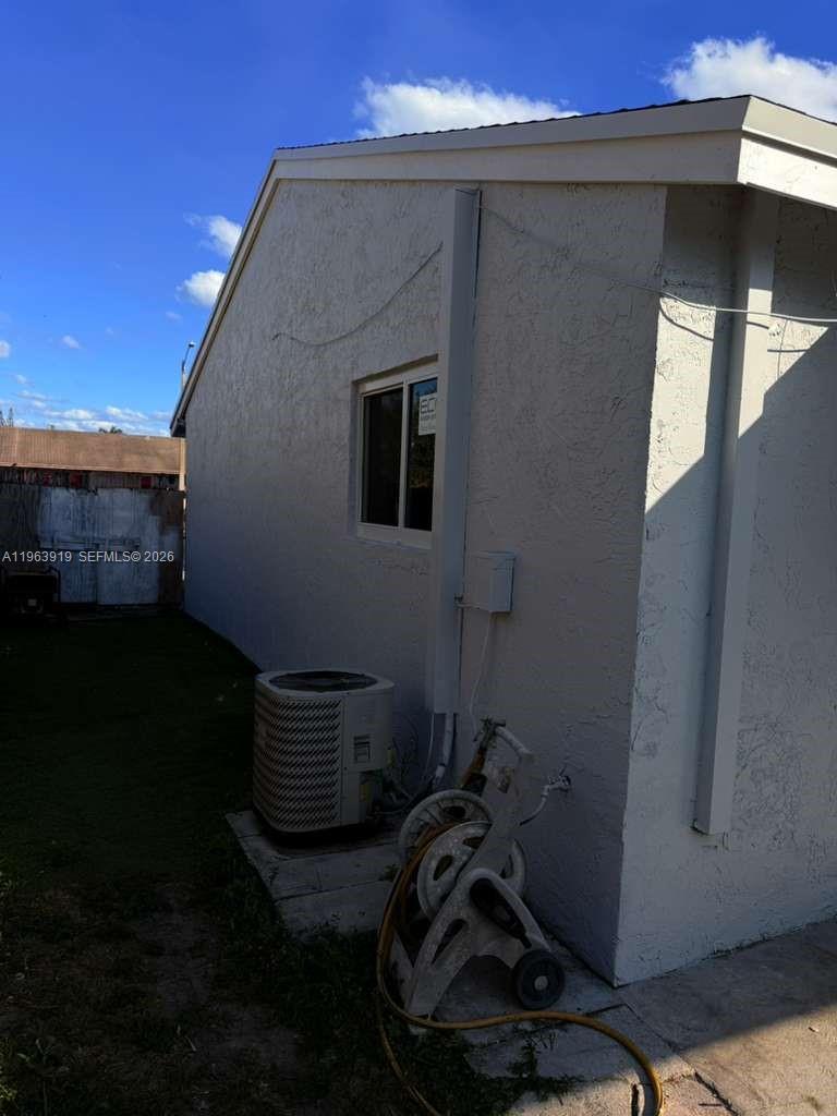 PALM BEACH VILLAS II - Residential