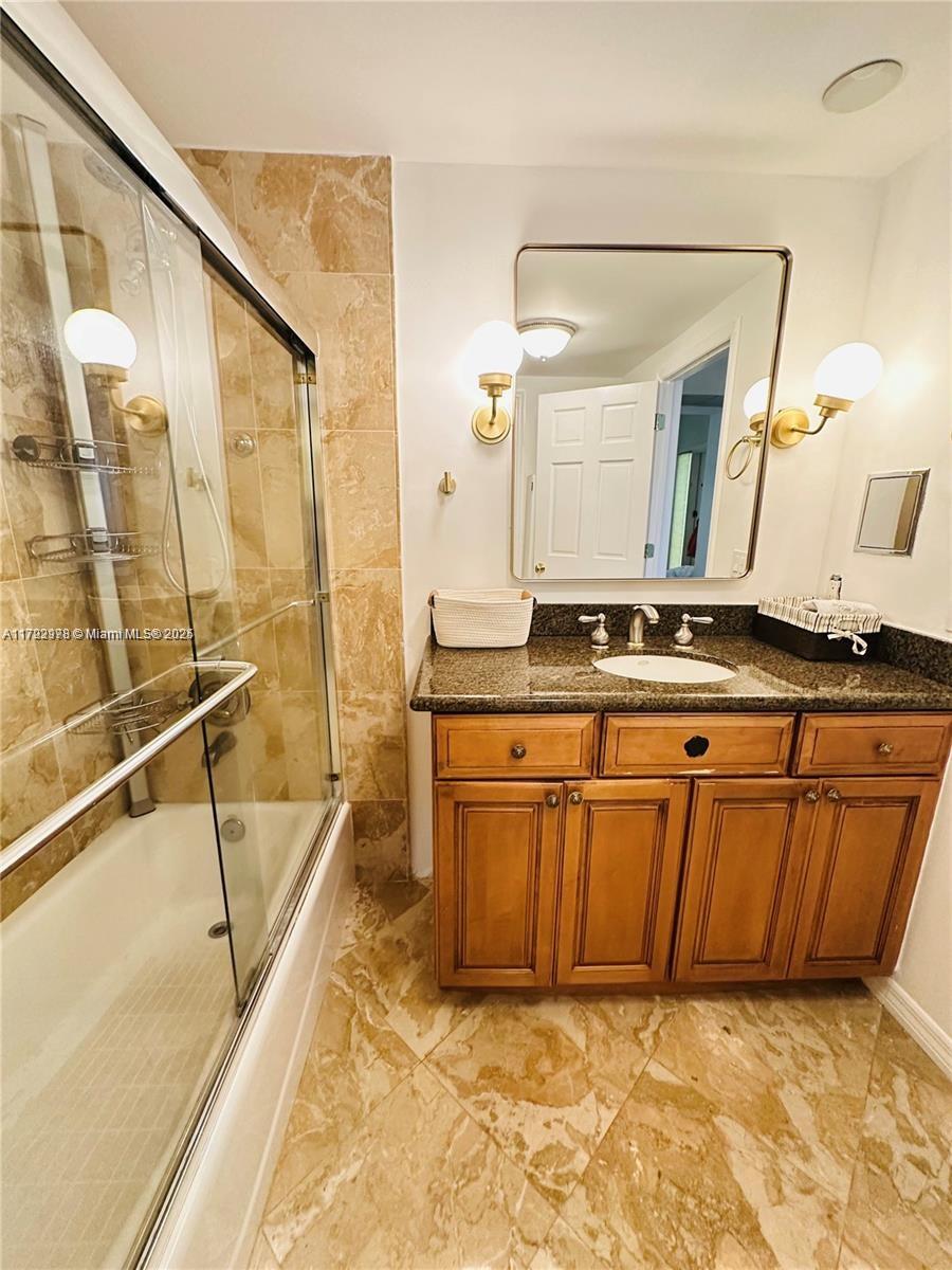 GREENSWARD VILLAGE CONDO - Residential Lease