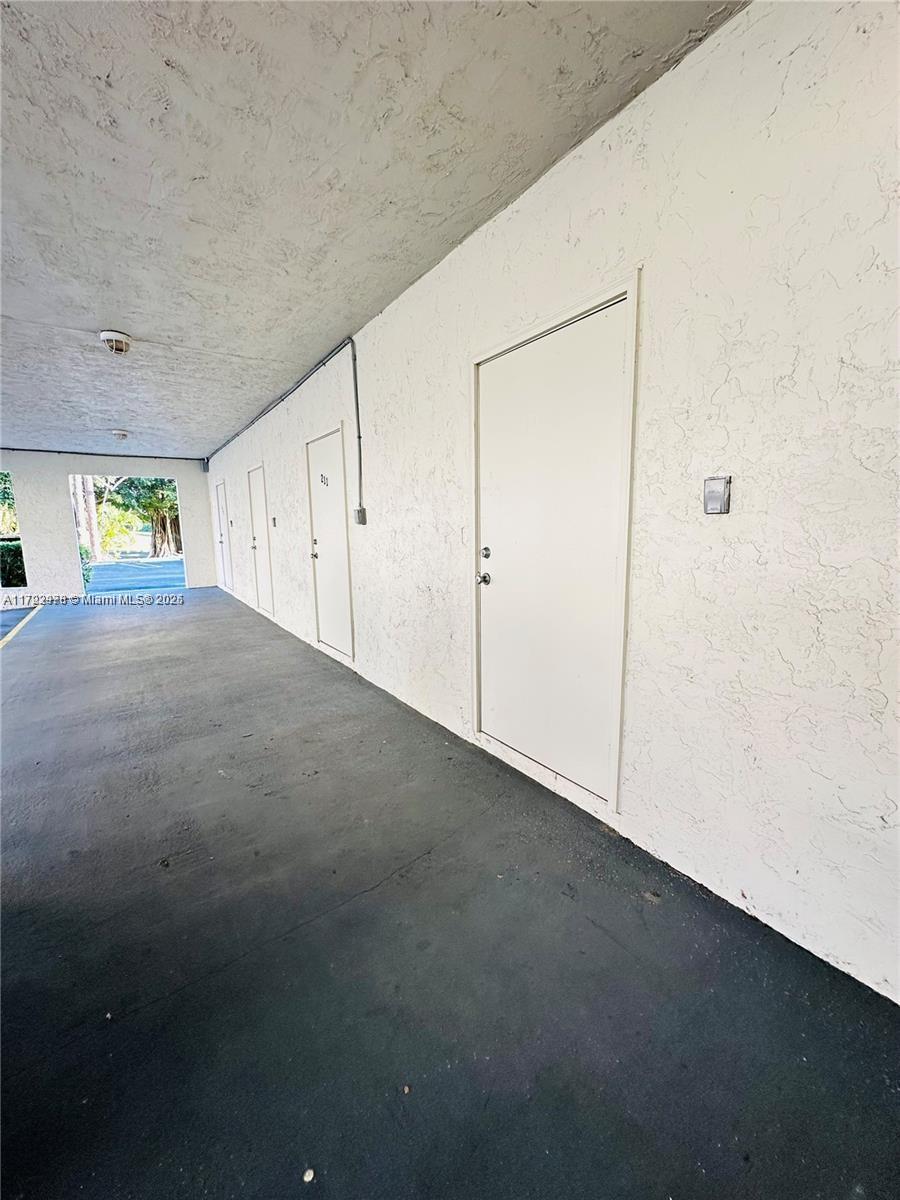 GREENSWARD VILLAGE CONDO - Residential Lease
