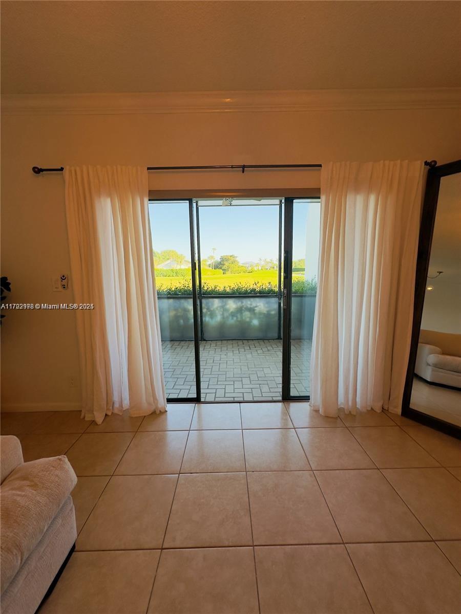 GREENSWARD VILLAGE CONDO - Residential Lease