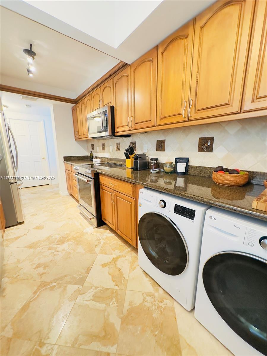 GREENSWARD VILLAGE CONDO - Residential Lease