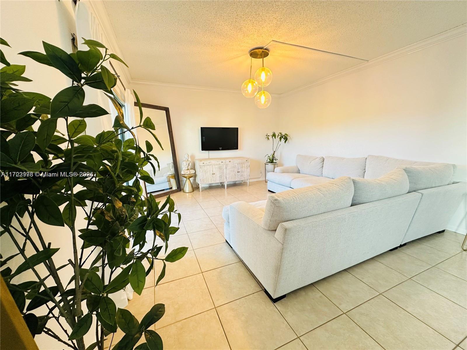 GREENSWARD VILLAGE CONDO - Residential Lease