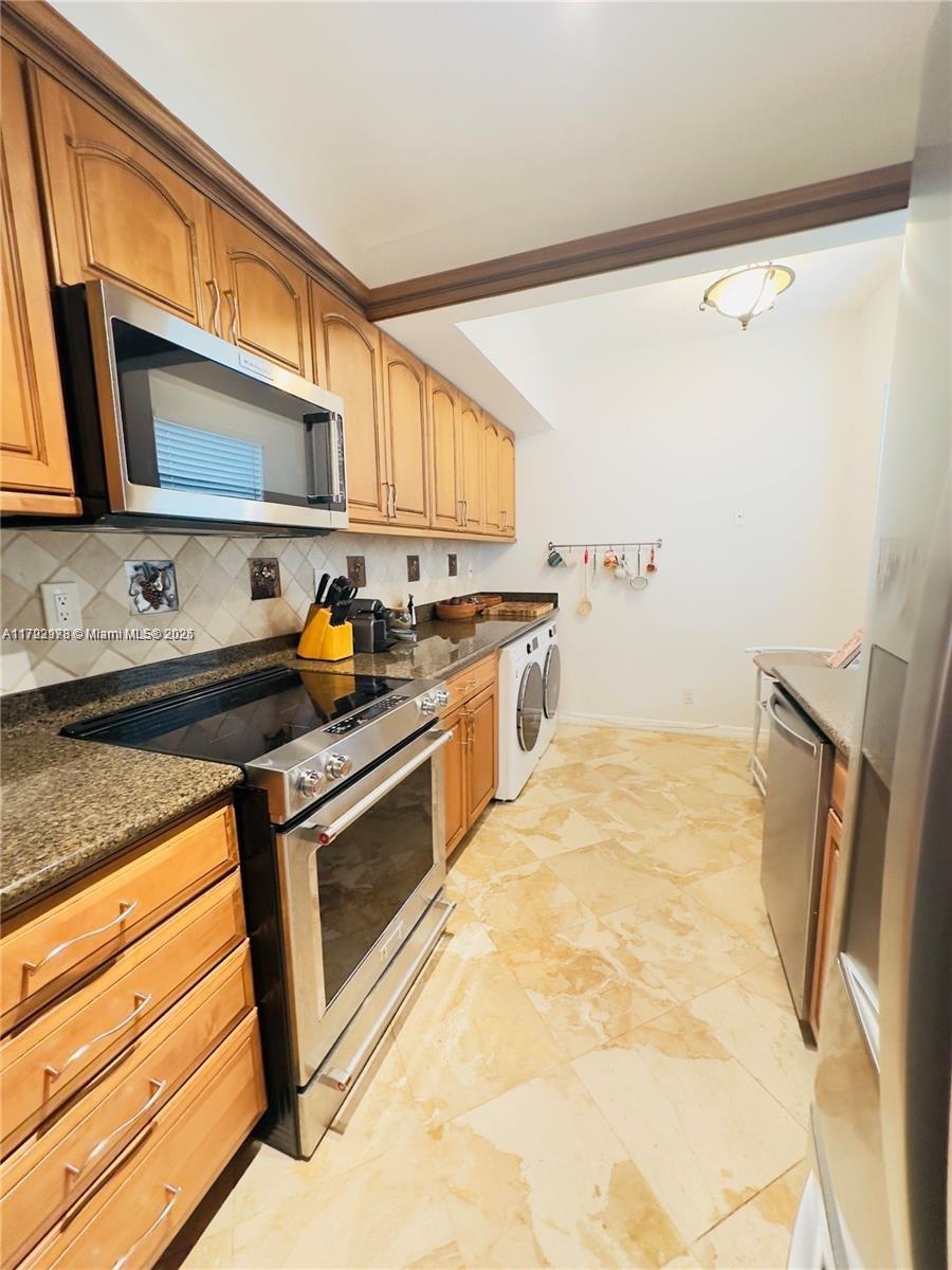 GREENSWARD VILLAGE CONDO - Residential Lease