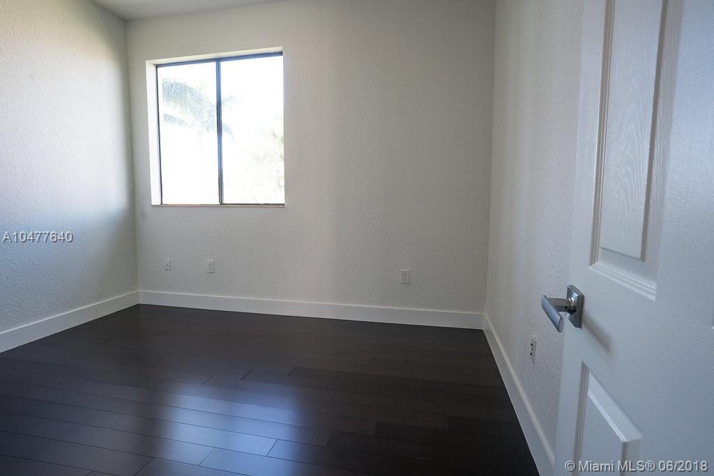 CUTLER CAY - Residential