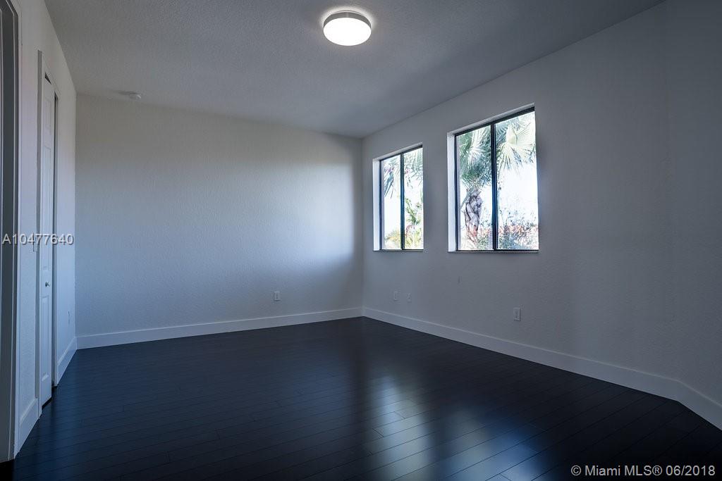 CUTLER CAY - Residential