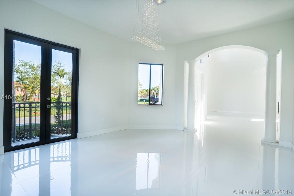 CUTLER CAY - Residential