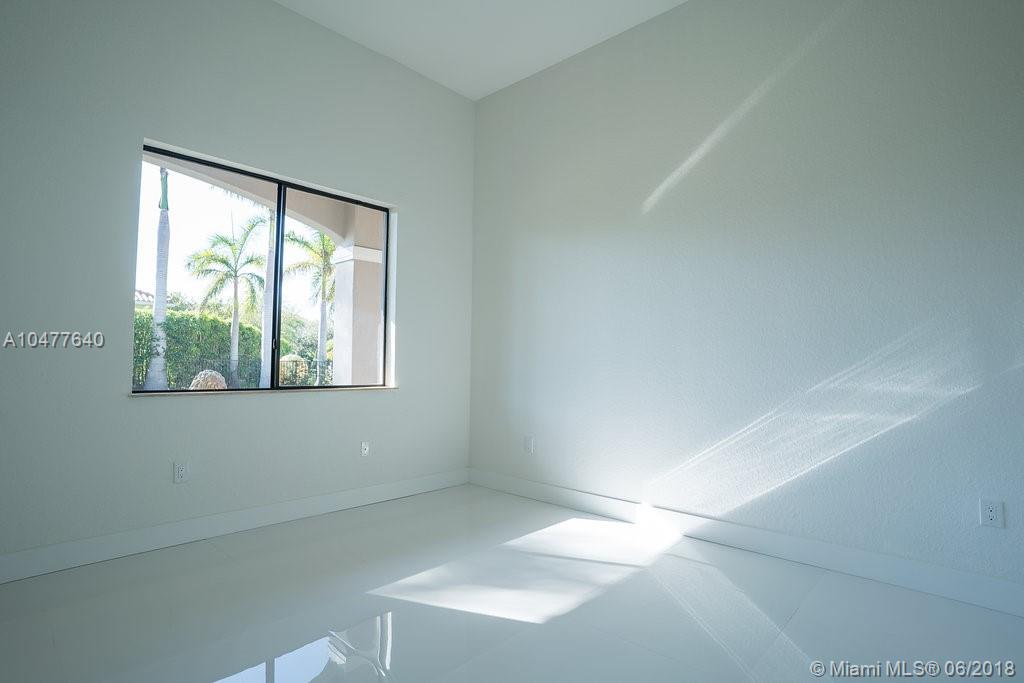 CUTLER CAY - Residential