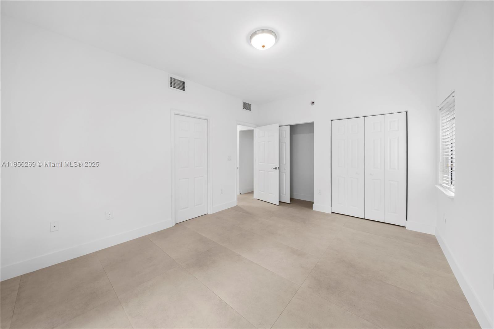 2849 Coconut Ave 1