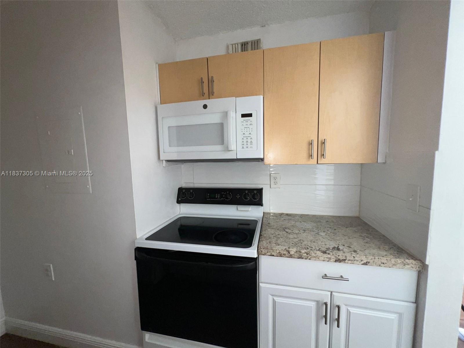ST ANDREWS PALM BEACH CON - Residential Lease