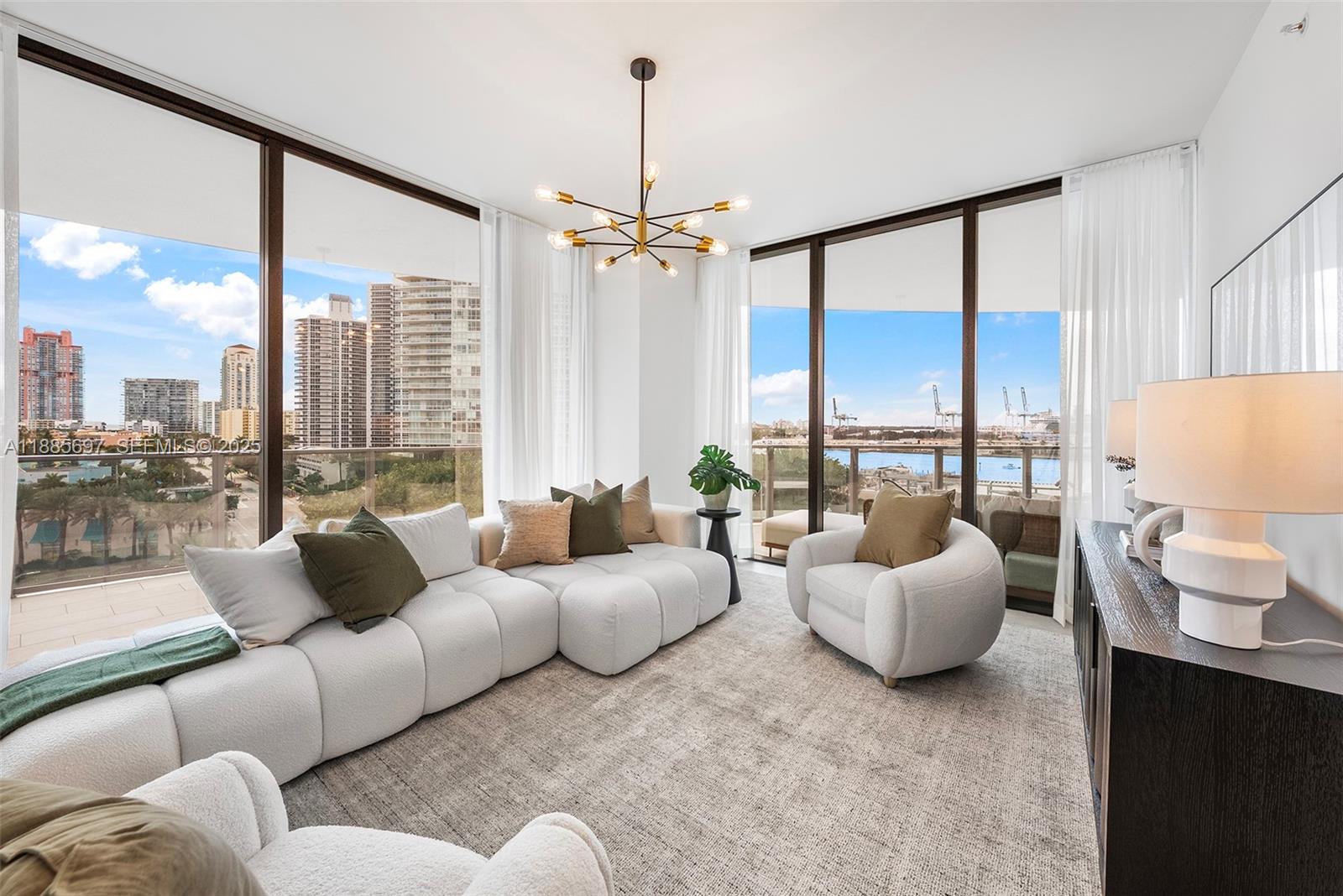 FIVE PARK - Residential