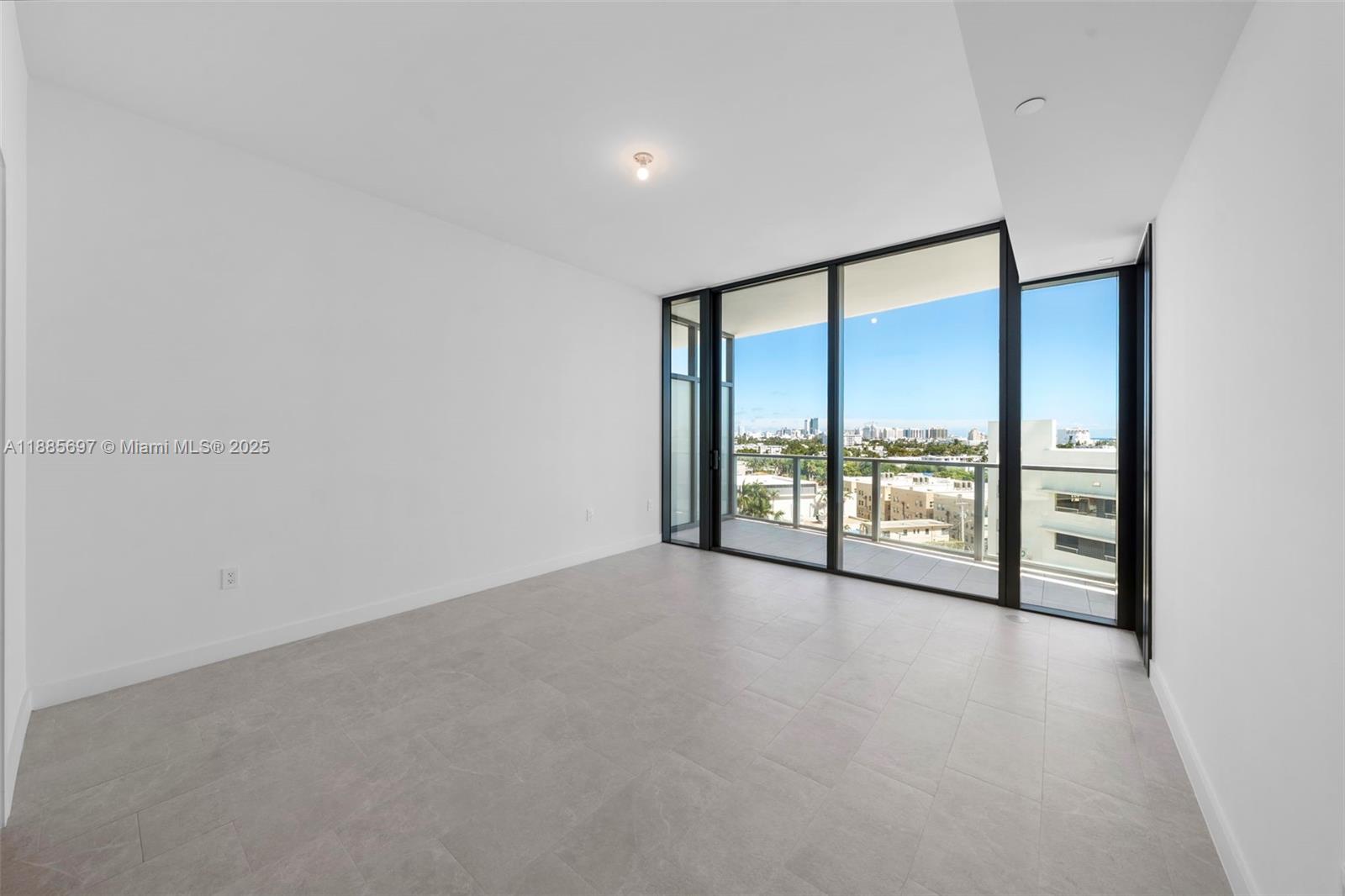 FIVE PARK - Residential