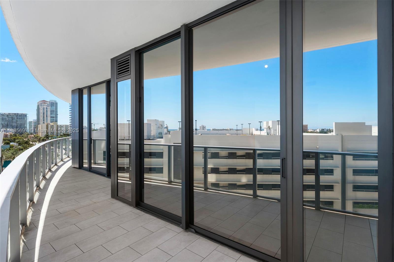 FIVE PARK - Residential