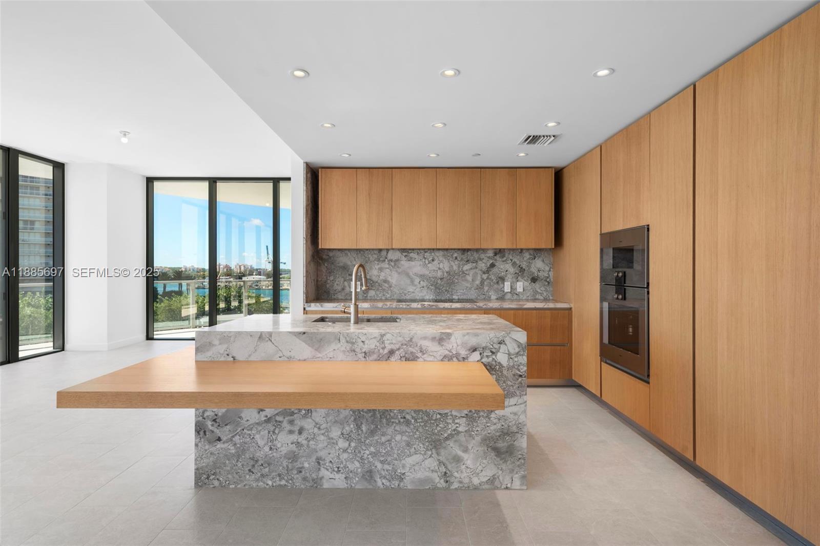 FIVE PARK - Residential