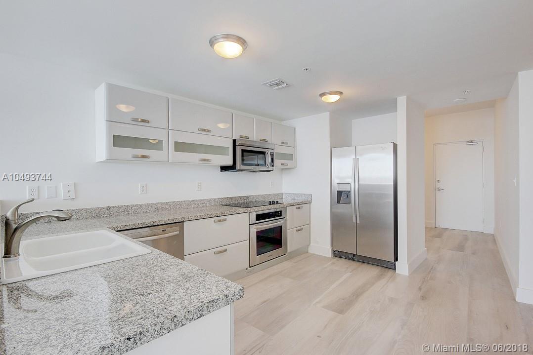 REGATTA AT INDIAN CREEK CO - Residential Lease