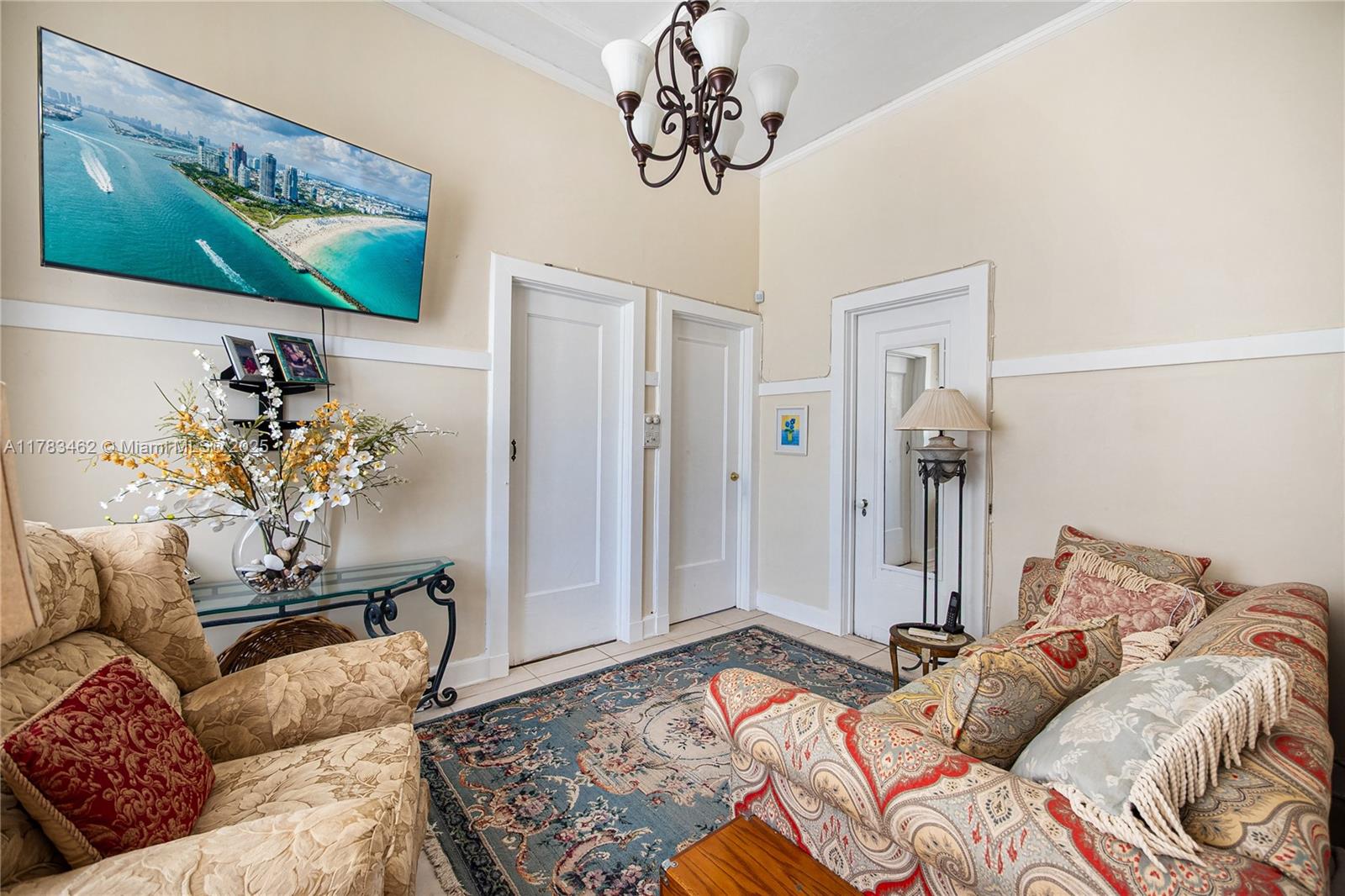 BISCAYNE HEIGHTS - Residential