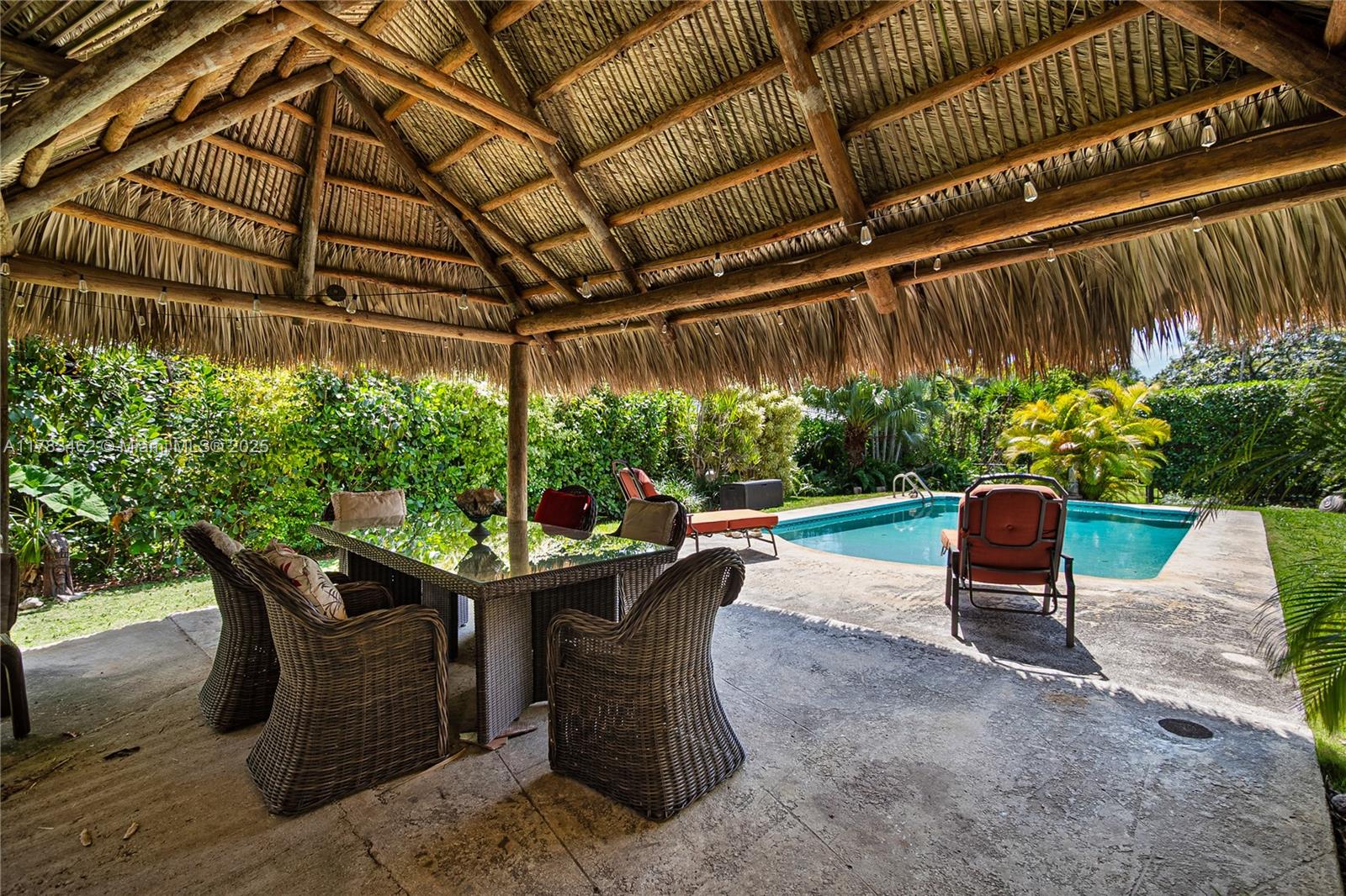 BISCAYNE HEIGHTS - Residential
