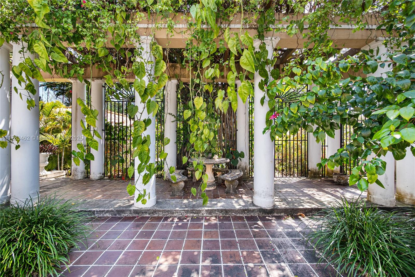 BISCAYNE HEIGHTS - Residential