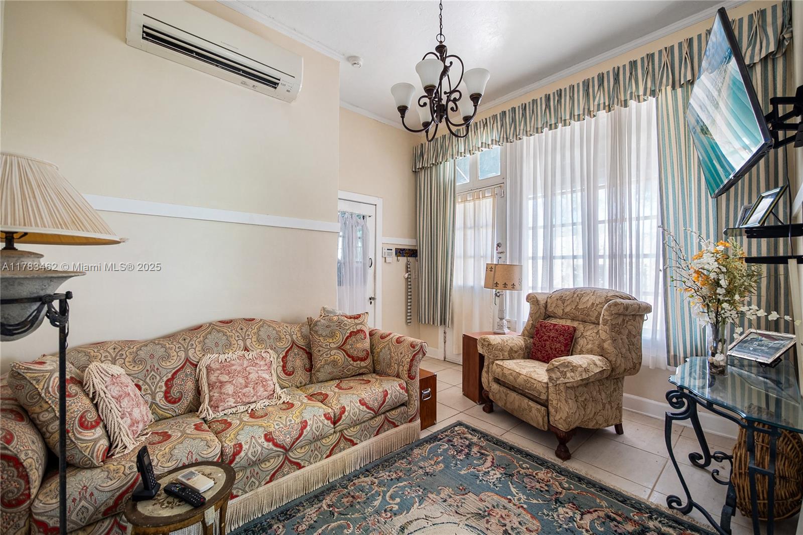 BISCAYNE HEIGHTS - Residential