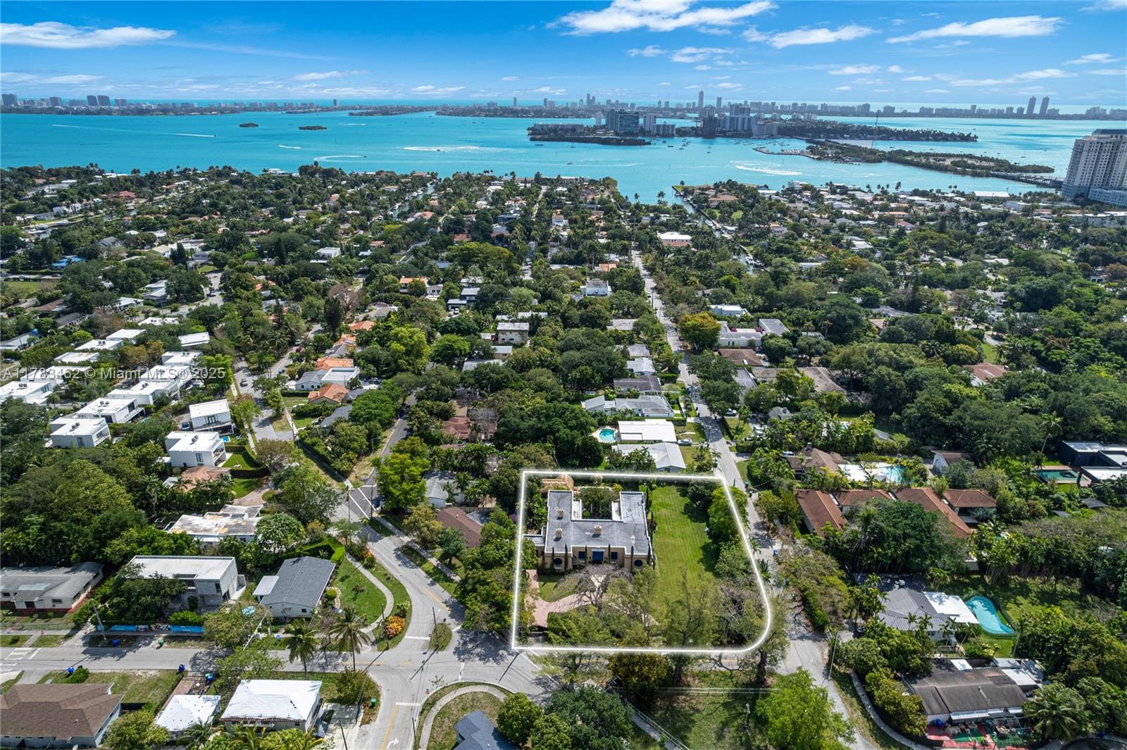 BISCAYNE HEIGHTS - Residential