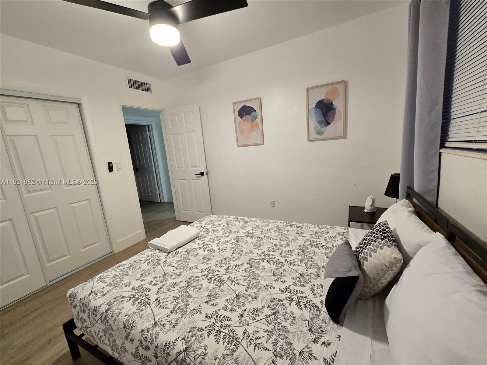 DRIFTWOOD PLAZA - Residential