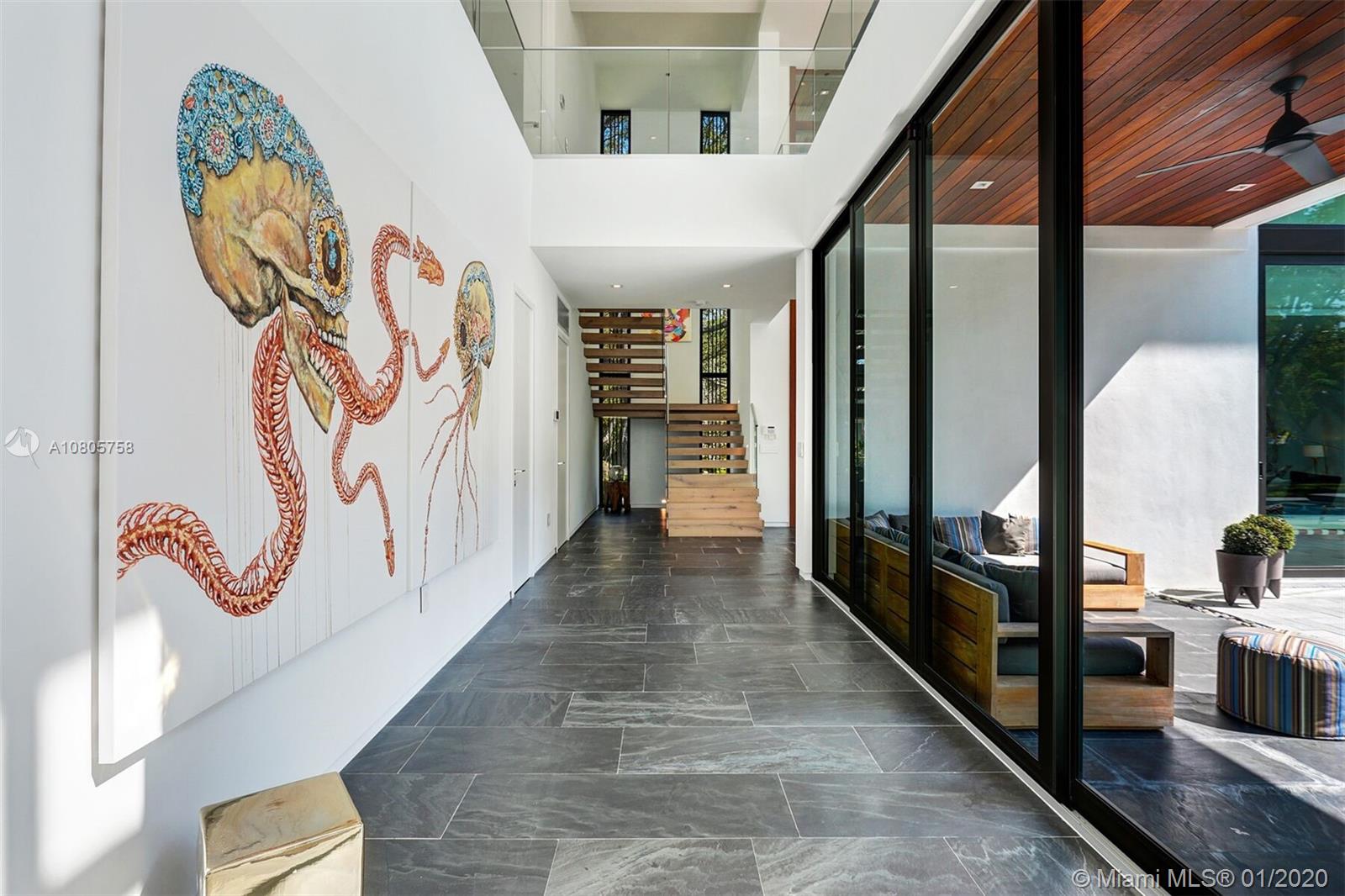 TOWN & RANCH ESTS - Residential