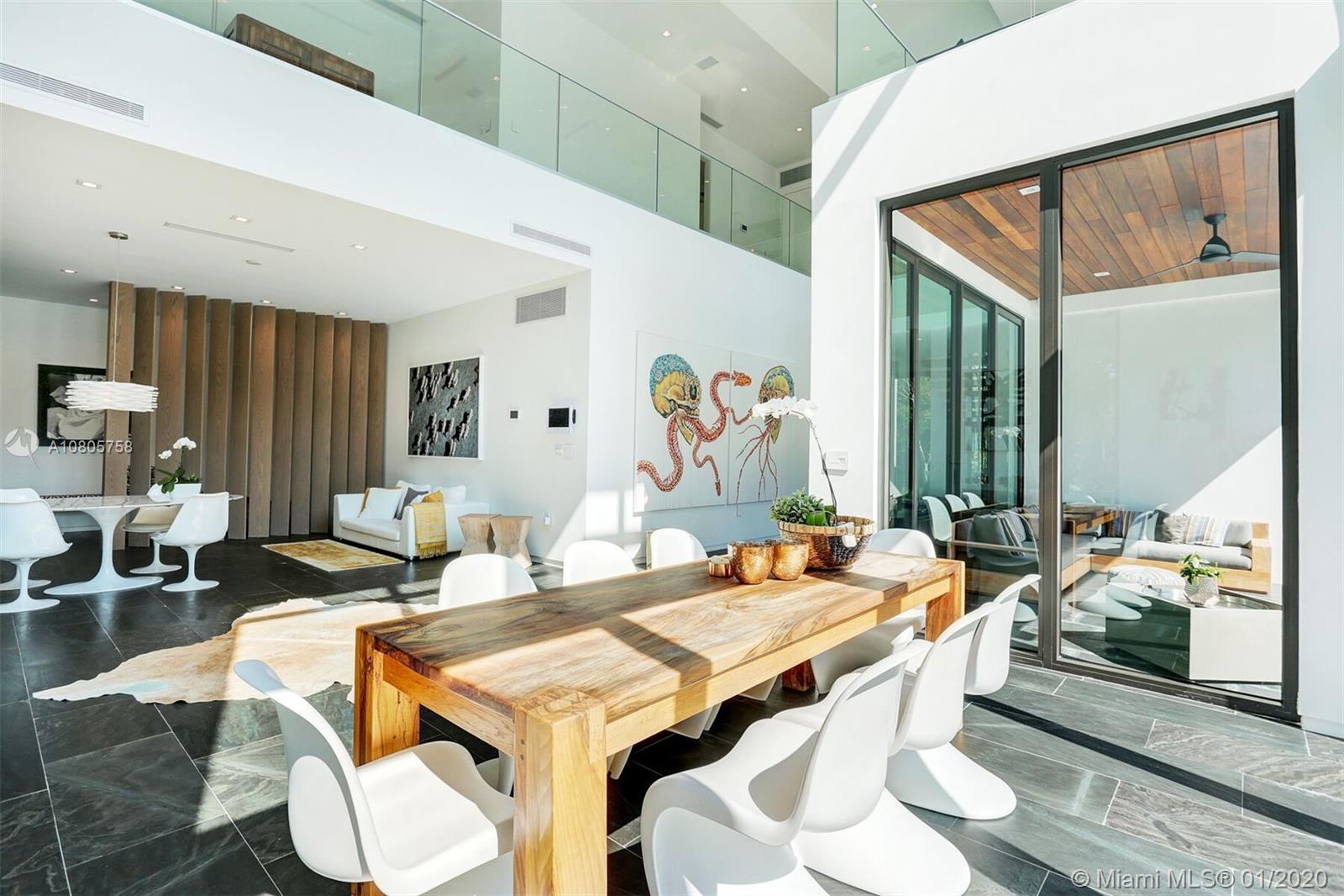 TOWN & RANCH ESTS - Residential