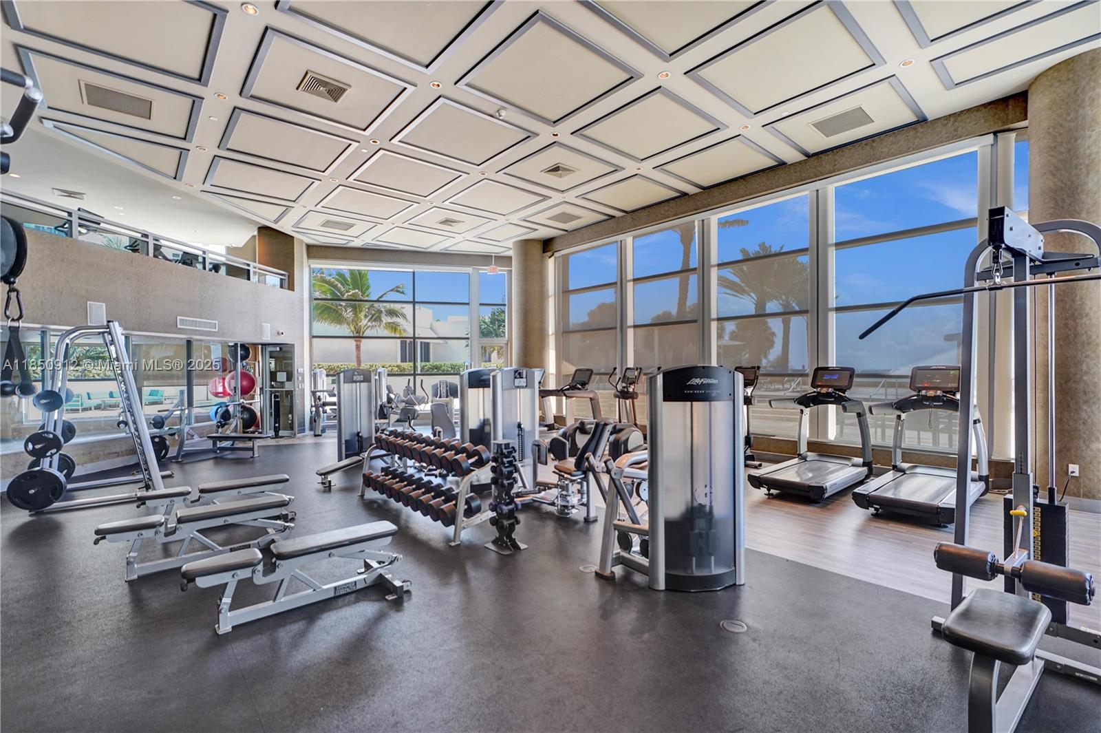 OCEAN PALMS - Residential