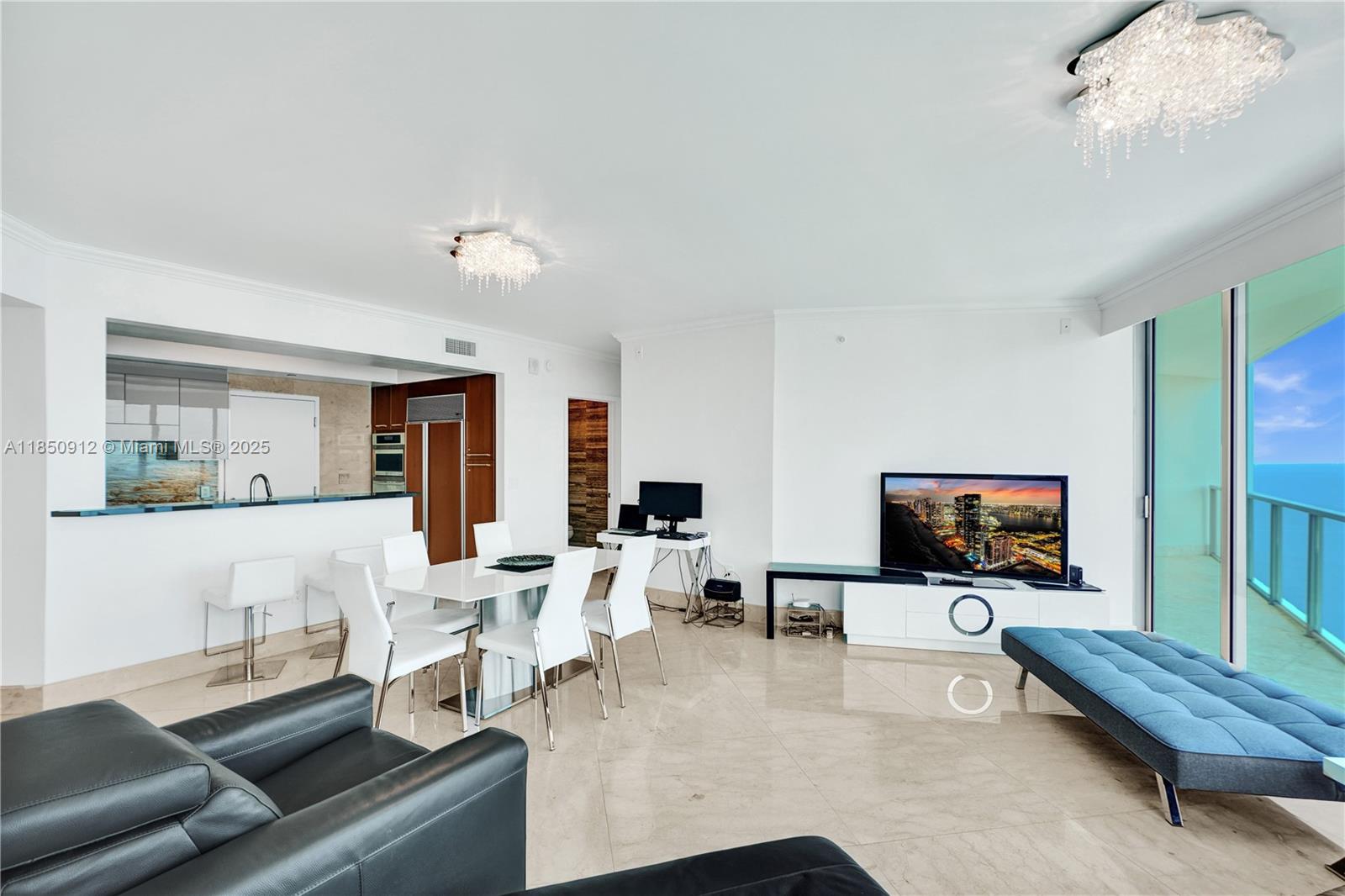 OCEAN PALMS - Residential