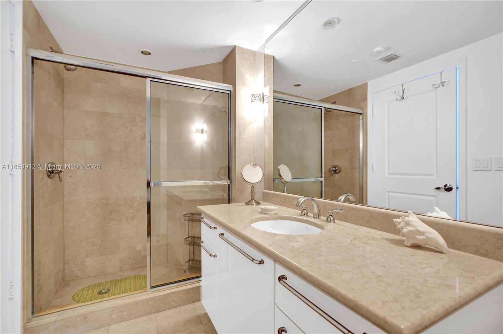 OCEAN PALMS - Residential