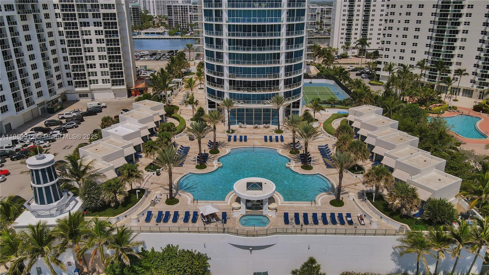 OCEAN PALMS - Residential